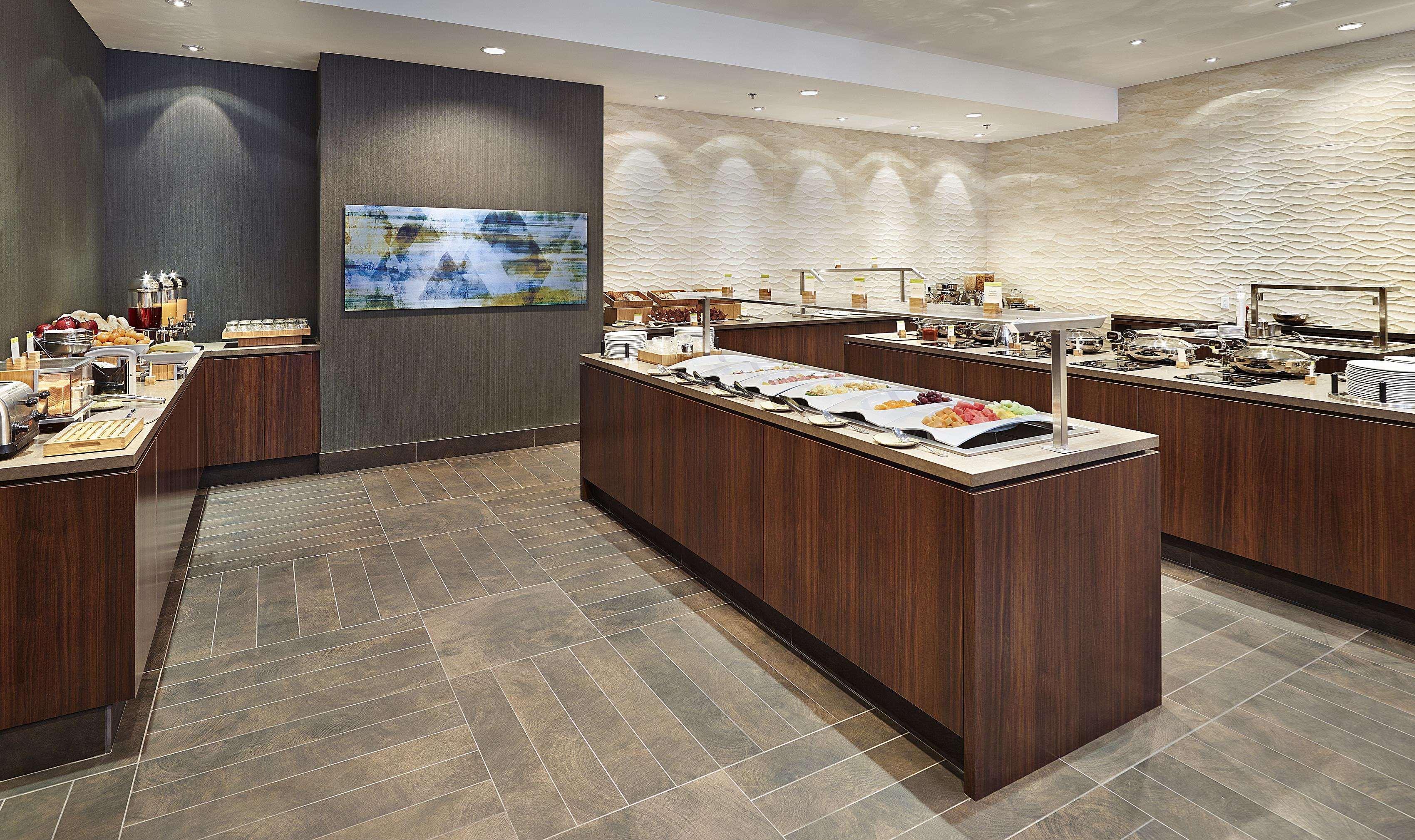 Doubletree By Hilton Hotel & Conference Centre Regina Dış mekan fotoğraf