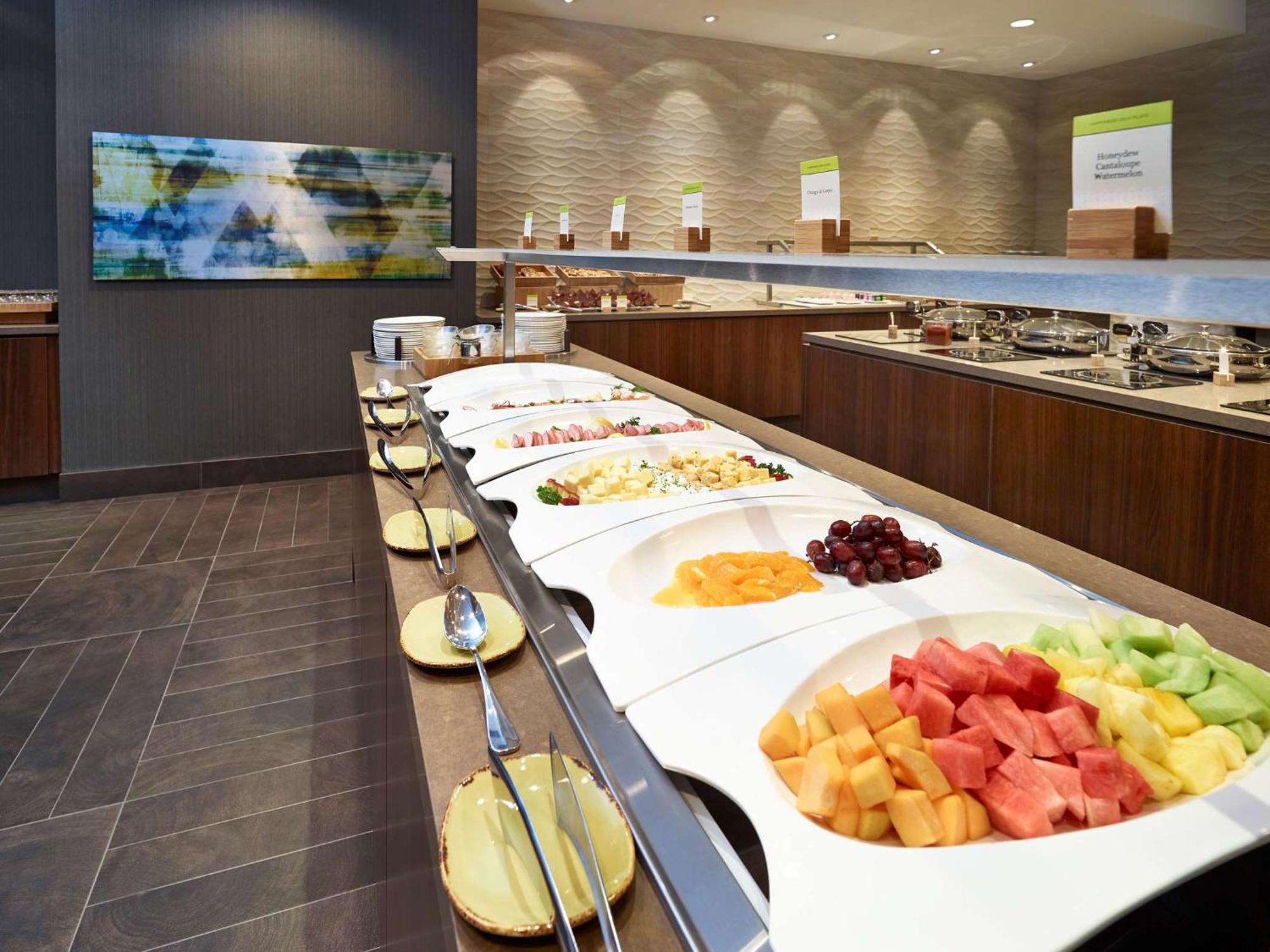 Doubletree By Hilton Hotel & Conference Centre Regina Dış mekan fotoğraf